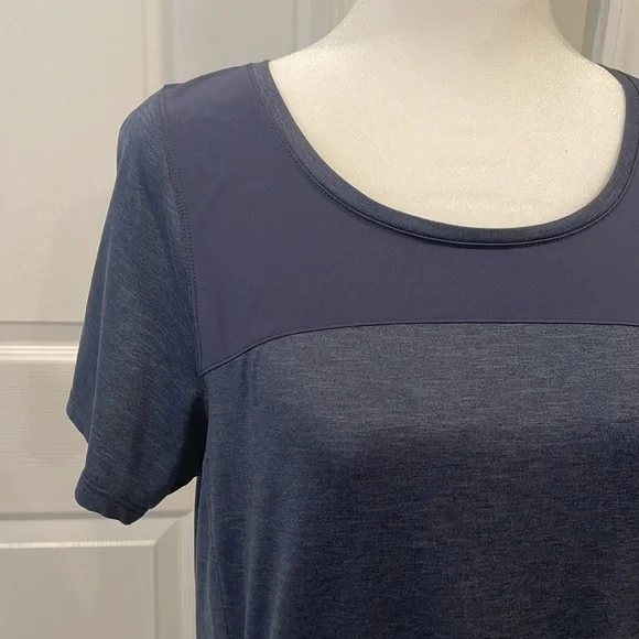 Columbia Women’s Short Sleeve Dress Size M - Picture 5 of 9